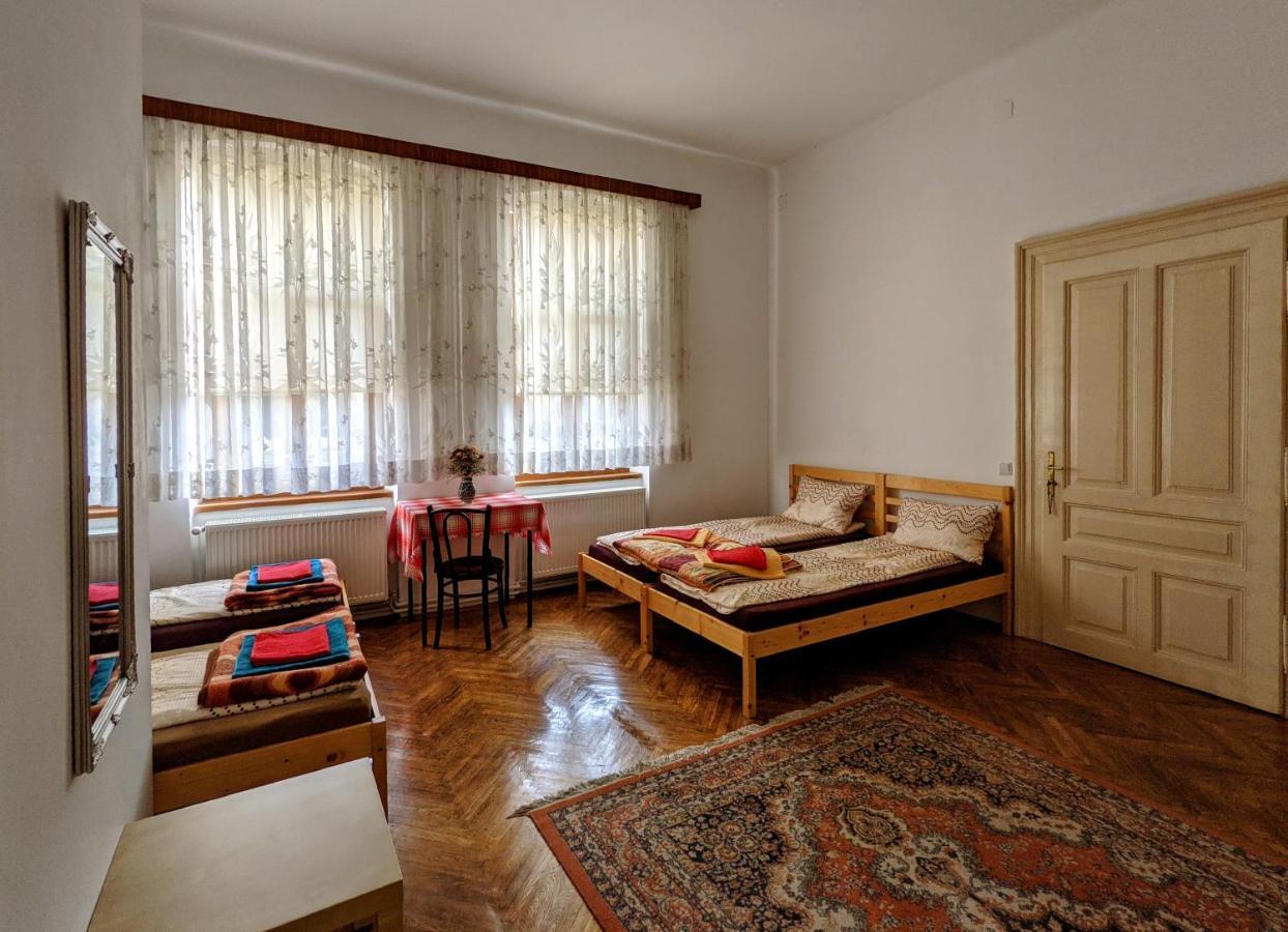 Gaestehaus Honigberg Next To The Fortified Church Of Hărman Dış mekan fotoğraf